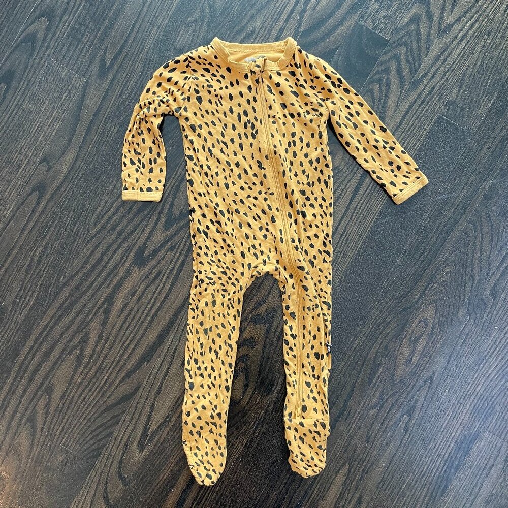 KYTE BABY Bamboo Zippered Footie - Marigold Cheetah - Size 6-12mo